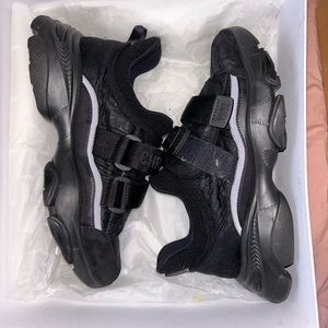 Christian Dior D-WANDER SNEAKER